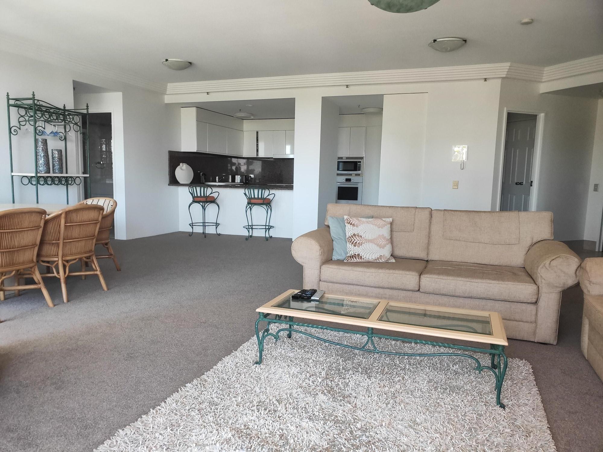 Carmel By The Sea Aparthotel Gold Coast Ngoại thất bức ảnh