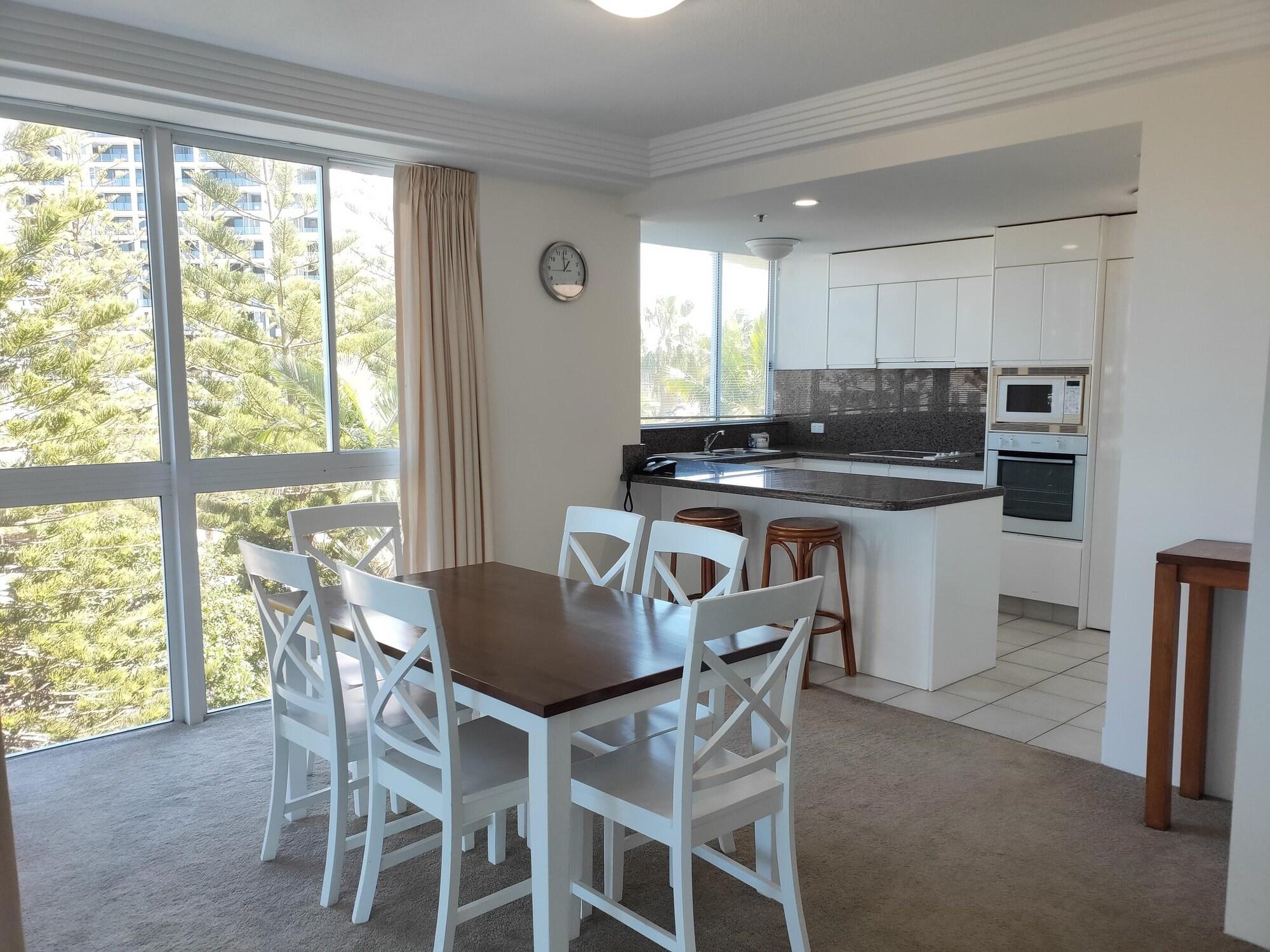 Carmel By The Sea Aparthotel Gold Coast Ngoại thất bức ảnh